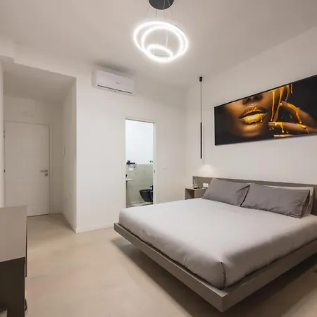 Luxury Station Πανσιόν Μπολόνια