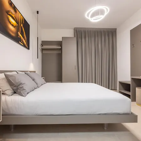 Πανσιόν Luxury Station