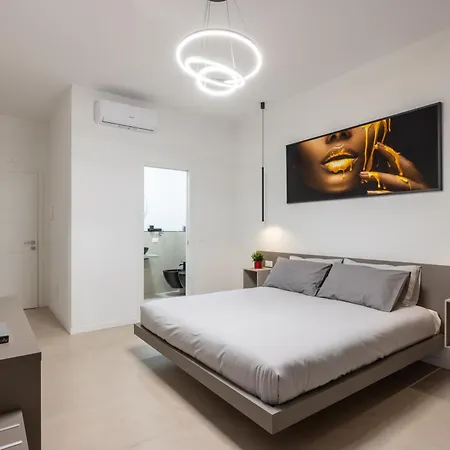 Luxury Station Πανσιόν *