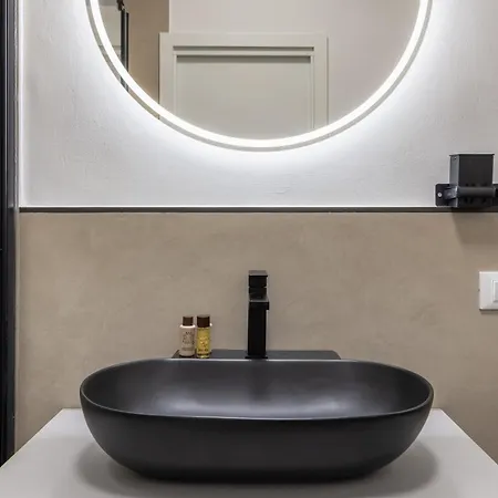 Luxury Station Πανσιόν Μπολόνια