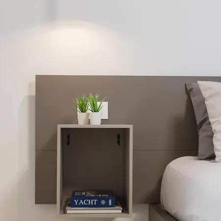 Luxury Station Πανσιόν
