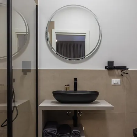 Luxury Station Μπολόνια
