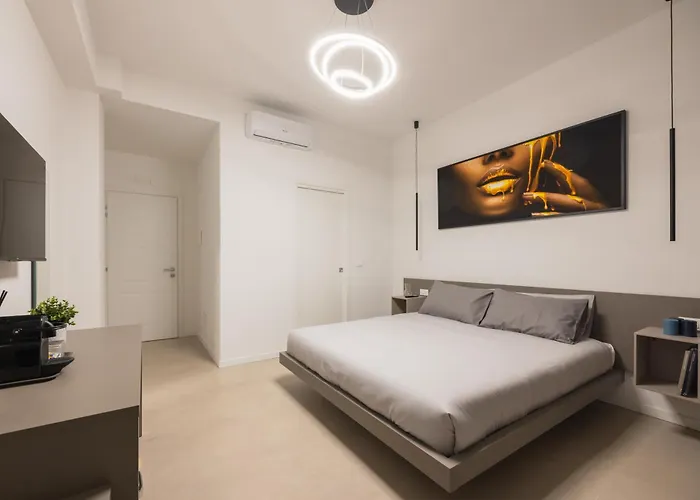 Luxury Station 4* Bolonya