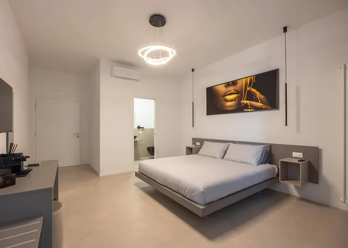 Luxury Station 4* Bolonya