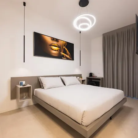 Luxury Station Bologna